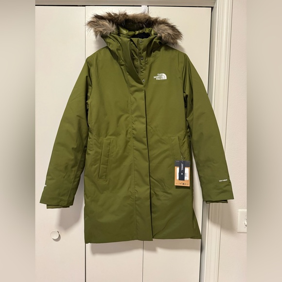 The North Face Jackets & Blazers - NWT The North Face Forest Olive 600 fill Down Parka Jacket